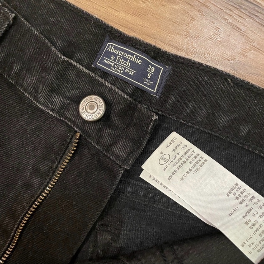 NEW! Abercrombie & Fitch Annie High Rise Black Denim Short Size 29/8 - Picture 6 of 10